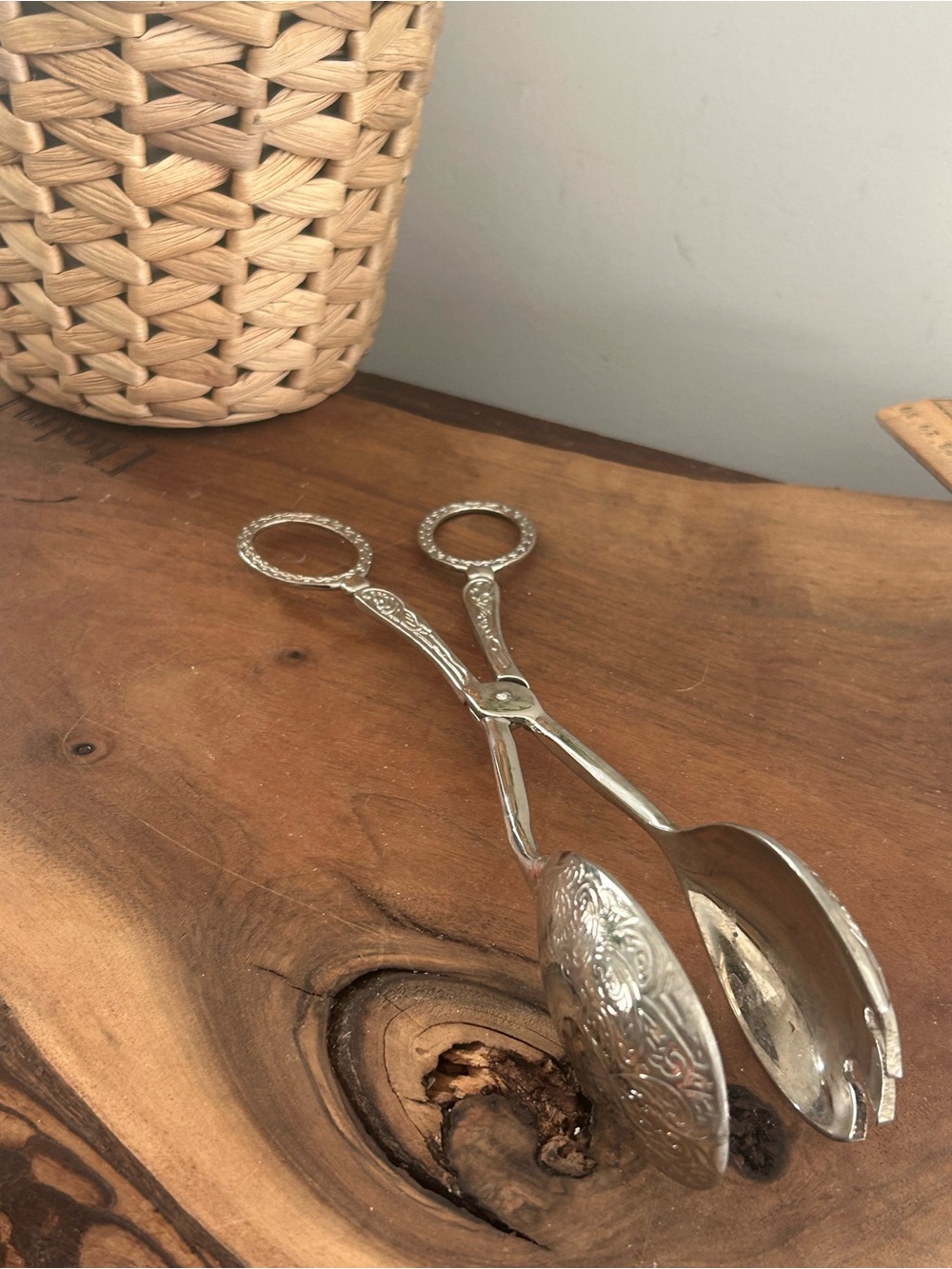 Vintage silver-plated scissor-style serving salad sandwich tongs ornate